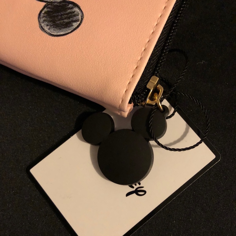Mickey & Minnie Mini Pouch - Picture 3 of 7